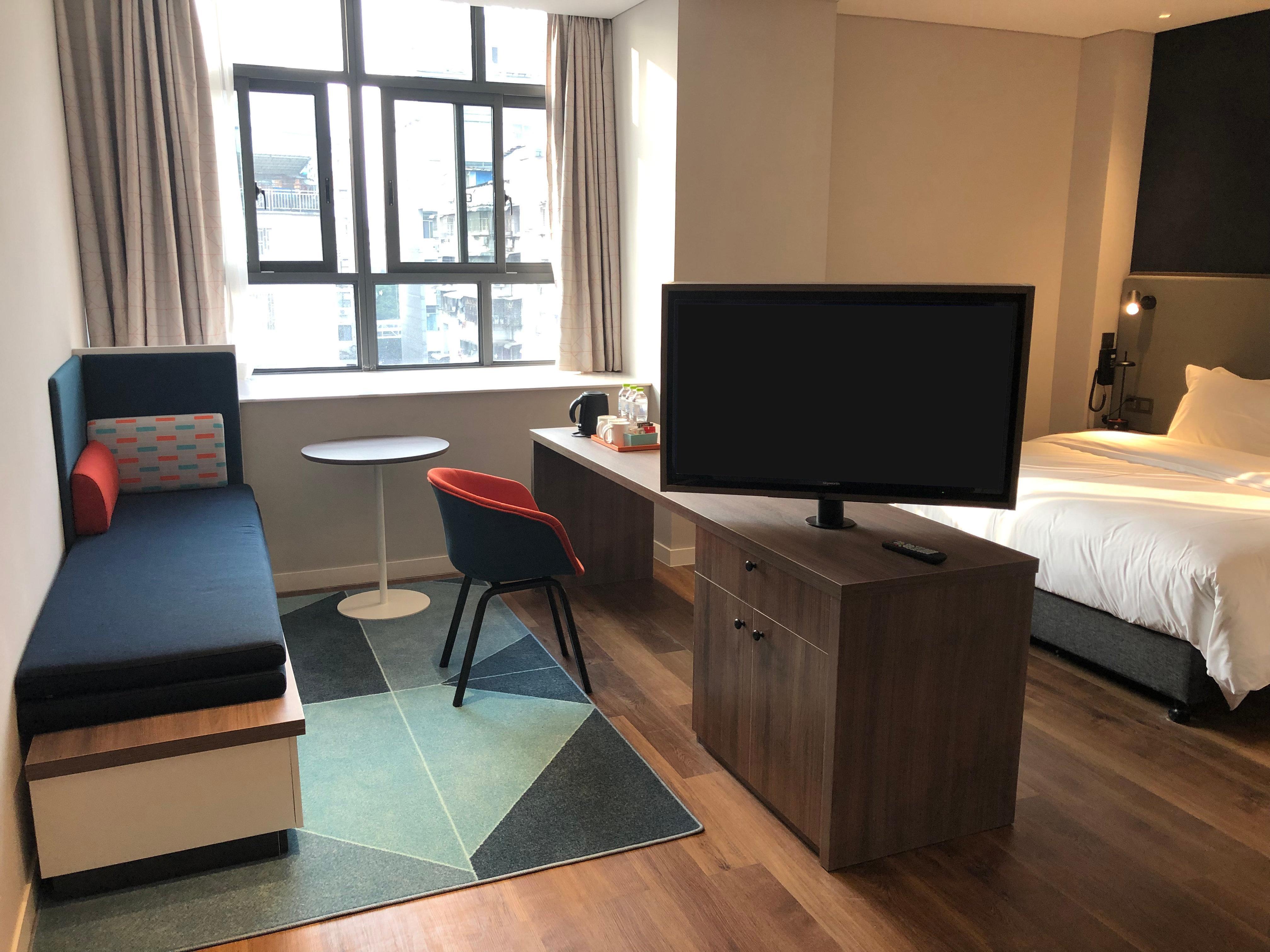 Holiday Inn Express Guilin City Center By Ihg Exterior photo