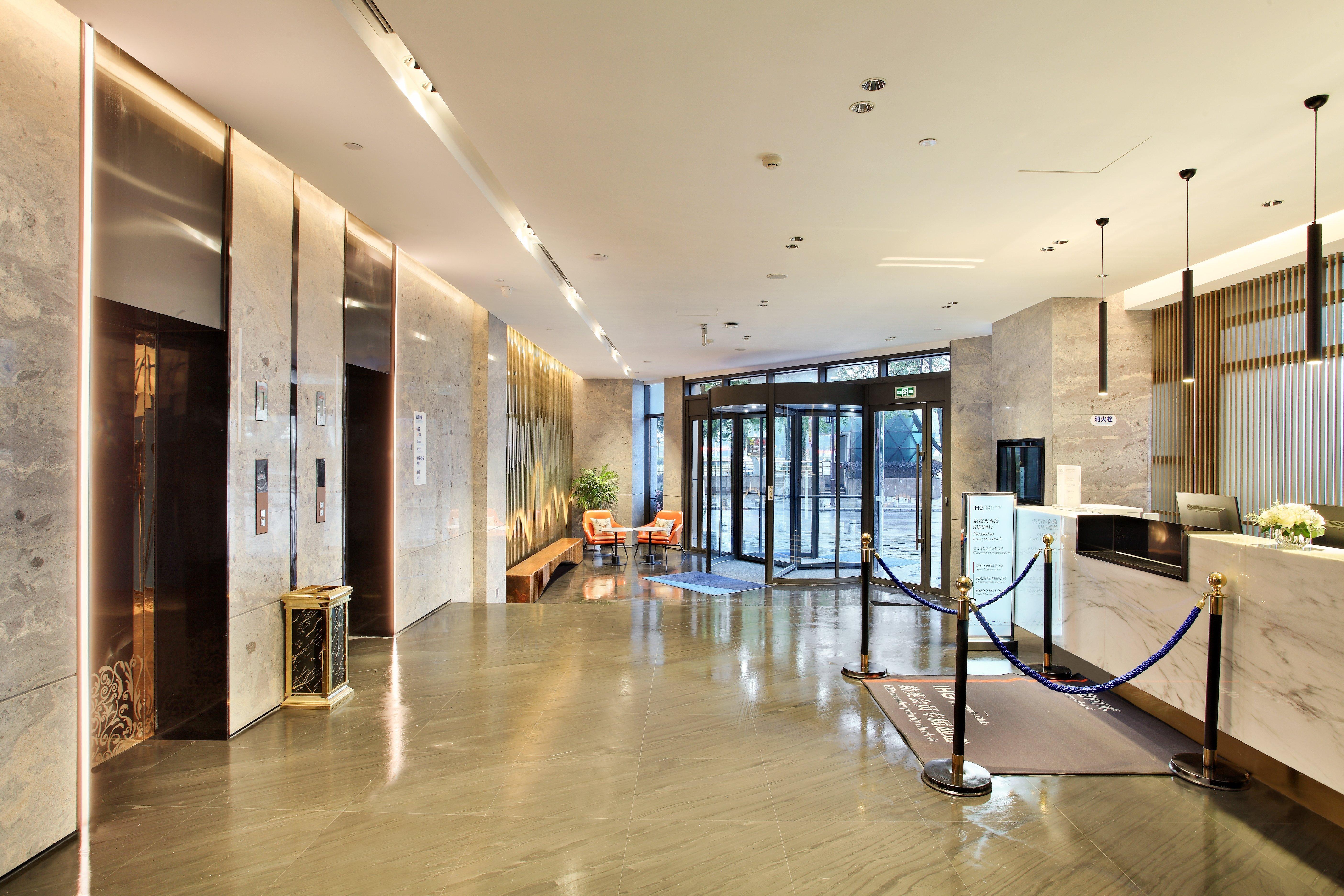 Holiday Inn Express Guilin City Center By Ihg Exterior photo